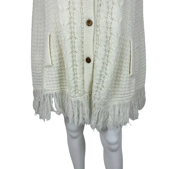 Vintage 70s Cape Women's Small White Acrylic Sweater Poncho Fringe Hem