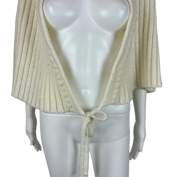 Vintage 80s Cape Women's Small Cream Acrylic Poncho Tie Front