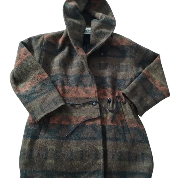 Vintage Andrea Marin Women's Wool Aztec Hood Coat size M Southwestern Old Money