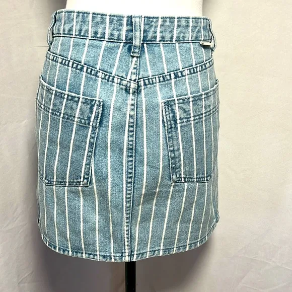 Vintage Billabong Acid Wash Pinstriped Button Front Denim Mini Jean Skirt Sz 27