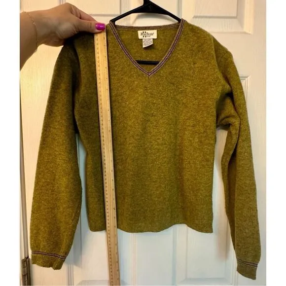 Vintage Free People 100% Wool V-Neck Long Sleeve Women's Lightweight Sweater S