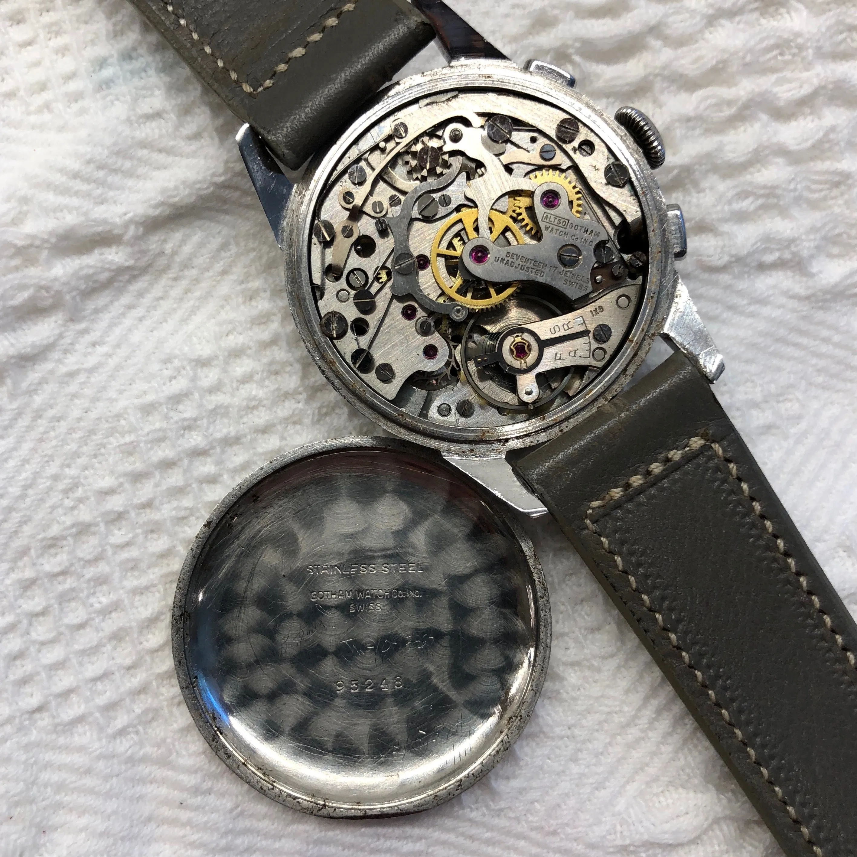 Vintage Gotham Gothameter Stainless Steel Chronograph Valjoux 92 Manual Wristwatch