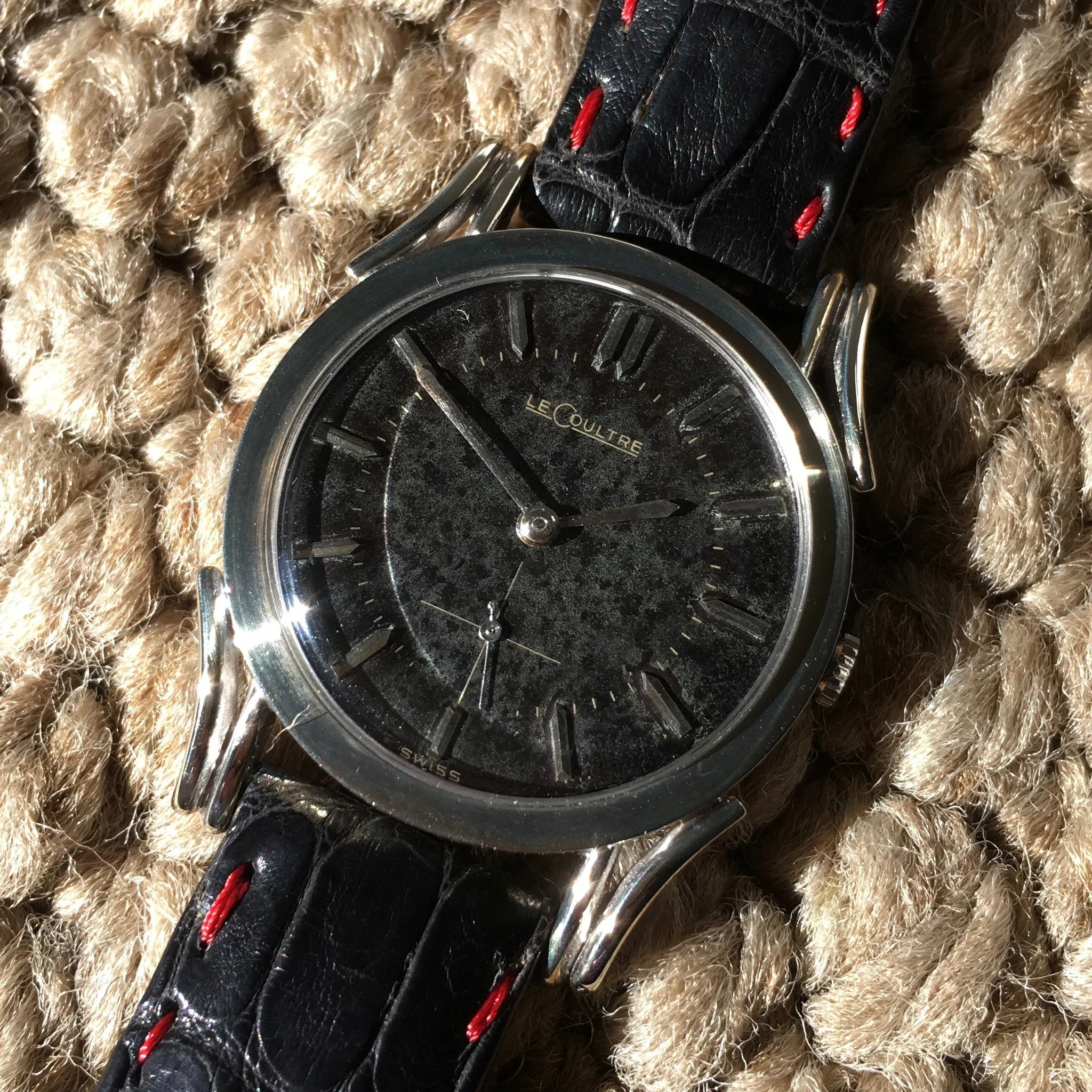Vintage LeCoultre Fancy Lugs Black Manual Wind Cal. 480/CW Gold Filled Wristwatch