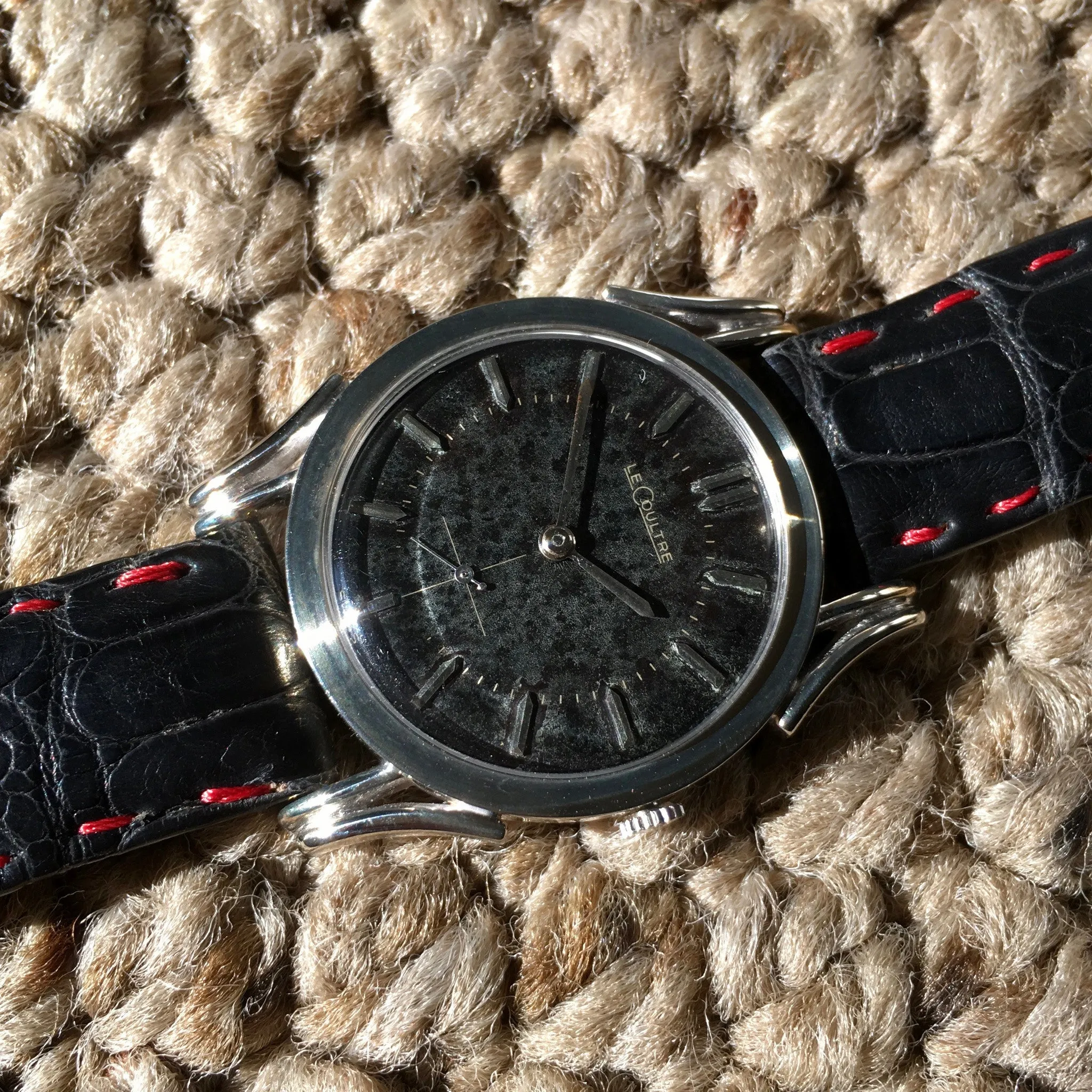 Vintage LeCoultre Fancy Lugs Black Manual Wind Cal. 480/CW Gold Filled Wristwatch