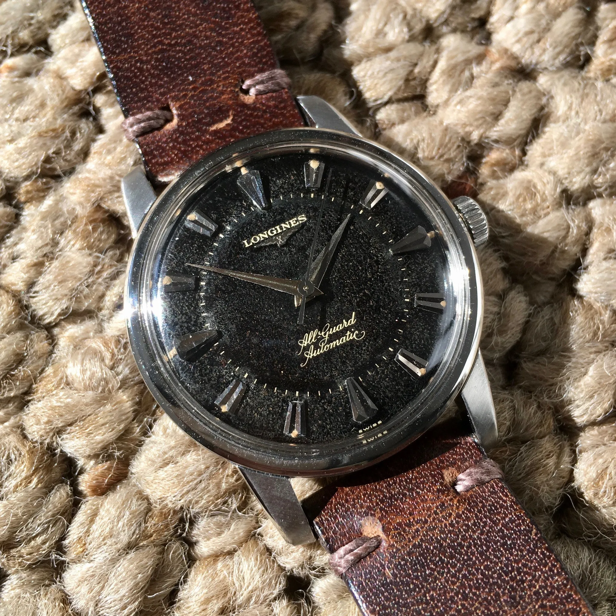 Vintage Longines All-Guard Automatic 9006-2 Gilt Black Cal. 19AS Steel Wristwatch