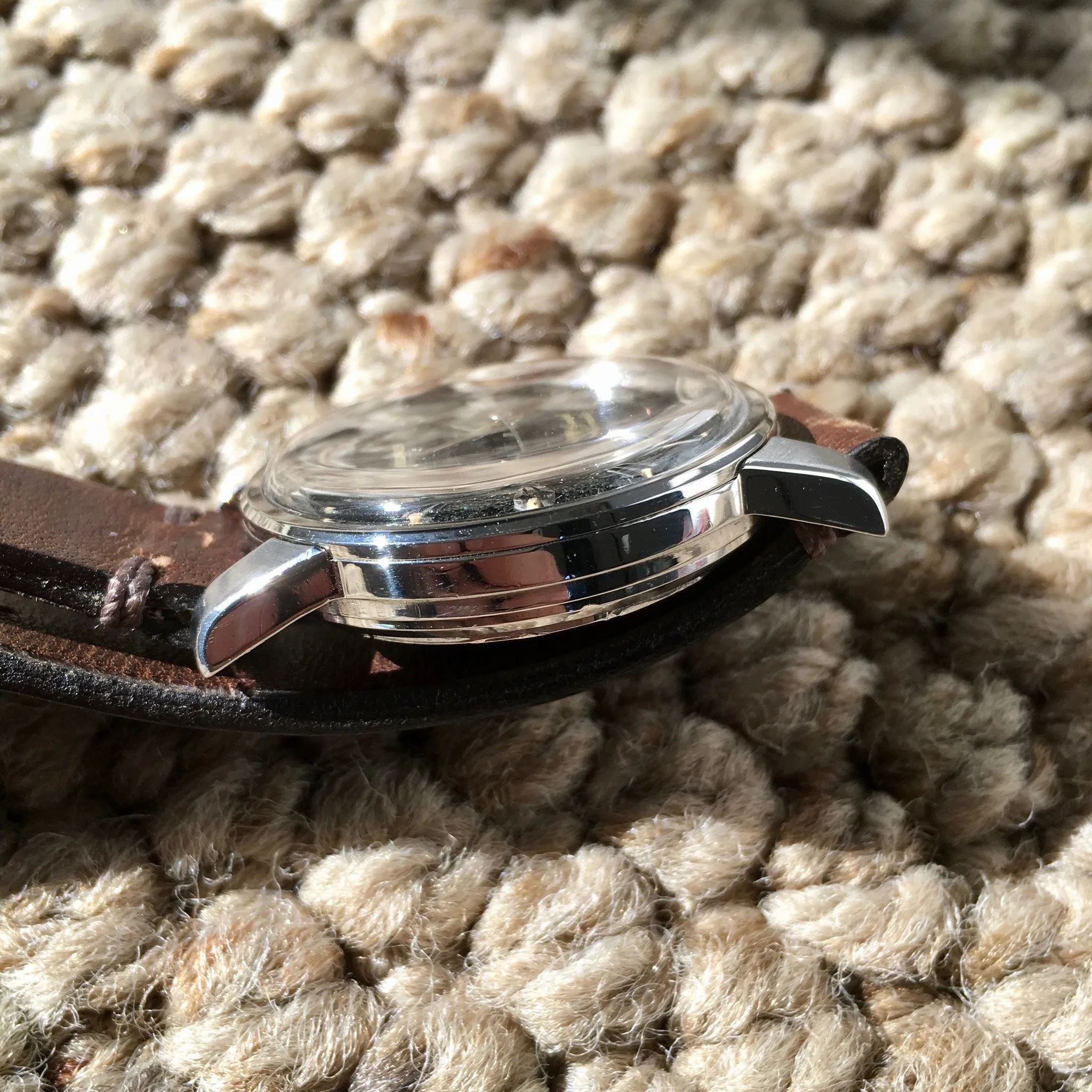 Vintage Longines All-Guard Automatic 9006-2 Gilt Black Cal. 19AS Steel Wristwatch