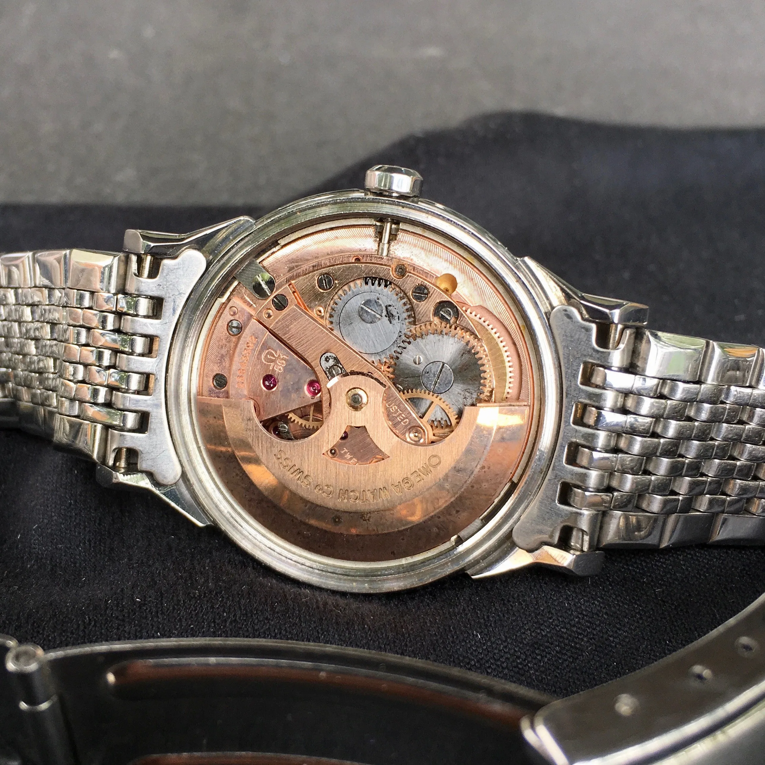 Vintage Omega Constellation 167.005 Pie Pan Dial Caliber 551 Stainless Steel Wristwatch