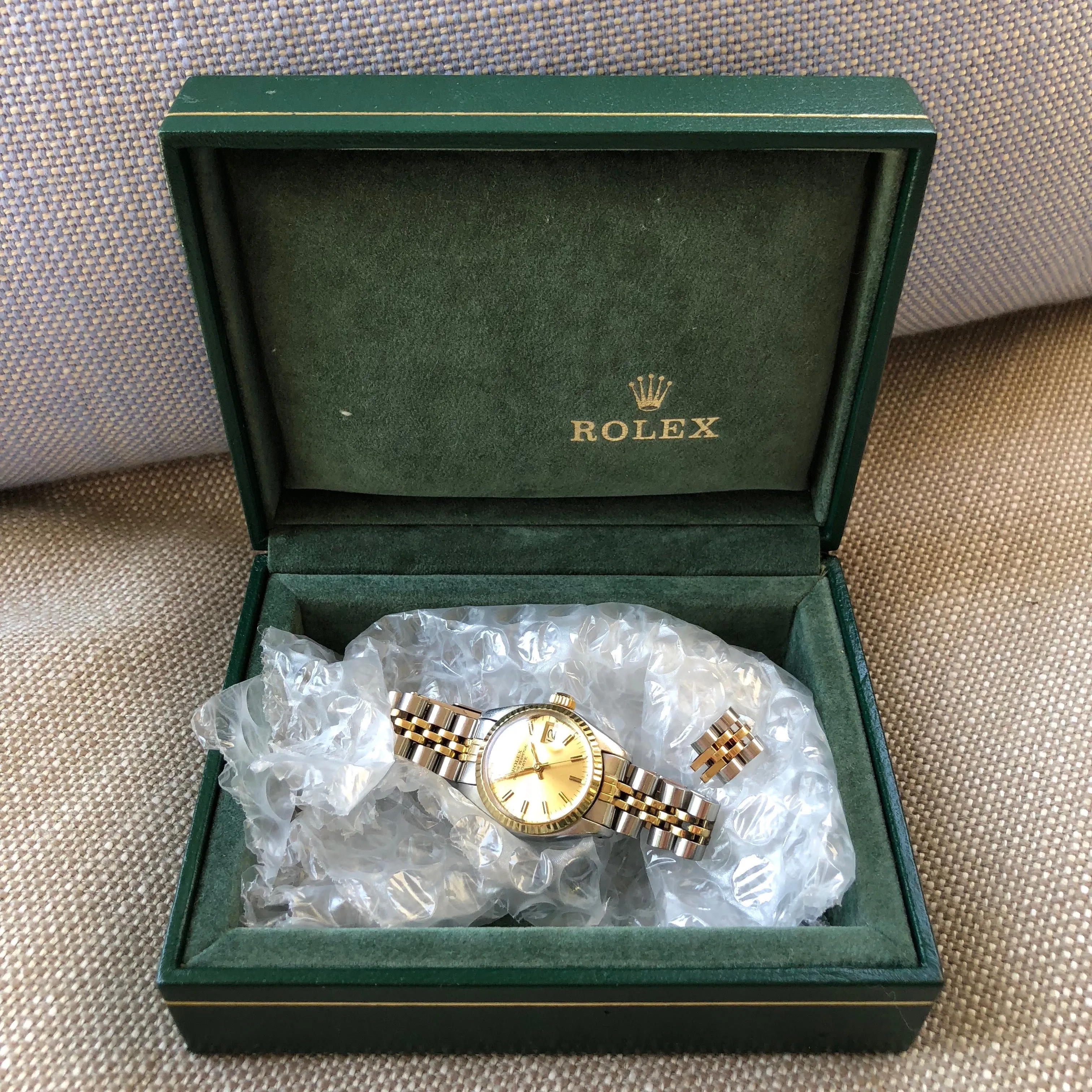 Vintage Rolex Date 6917 Ladies Two Tone Champagne Stick Steel 18K Wristwatch Circa 1979