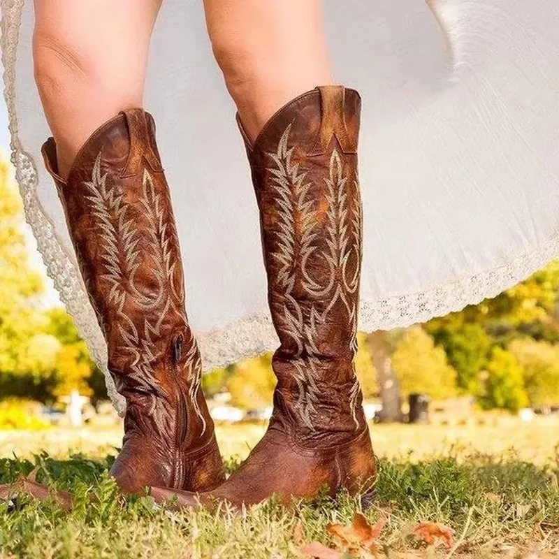 Vintage Women Knee High Boots Leather Riding Boots Medieval Western Cowgirl Boots Autumn Winter Pointed Toe Flat Boots