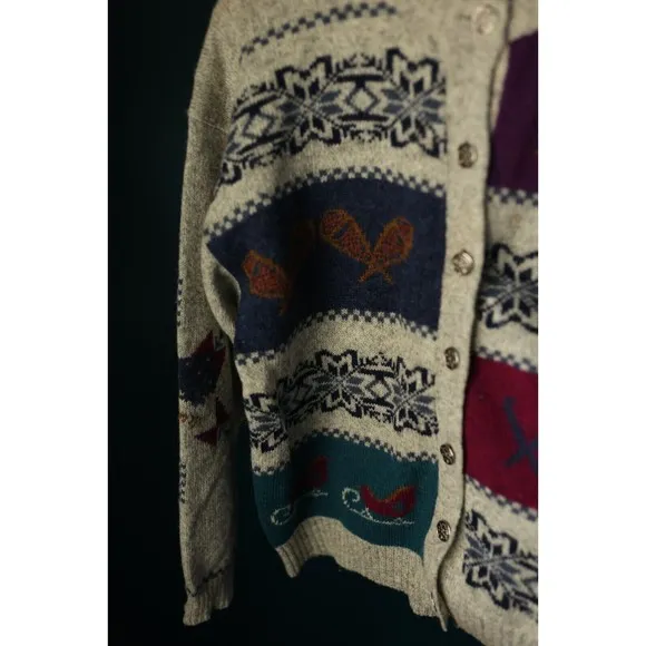 Vintage Woolrich L Women's Winter ice-skates sled Cardigan Sweater 100% Wool