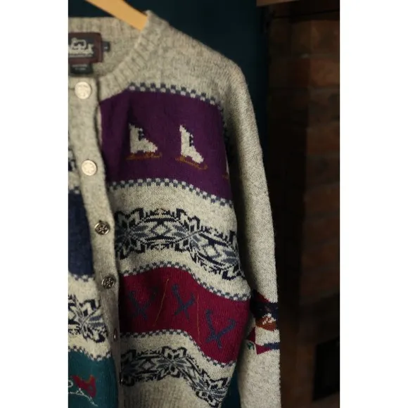 Vintage Woolrich L Women's Winter ice-skates sled Cardigan Sweater 100% Wool