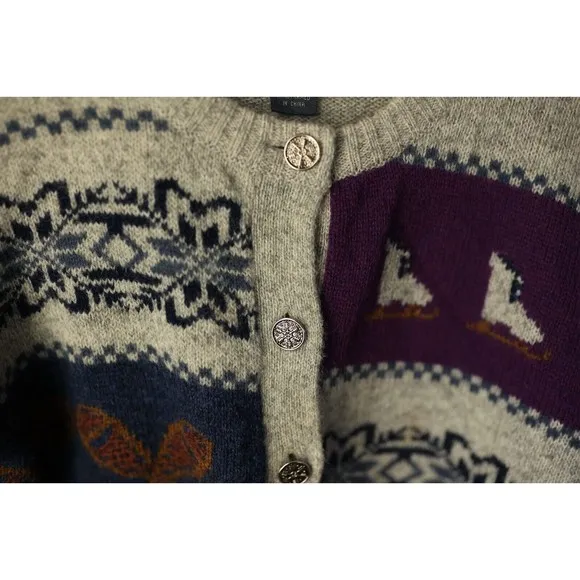 Vintage Woolrich L Women's Winter ice-skates sled Cardigan Sweater 100% Wool