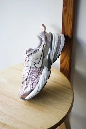 W V2K RUN "PARTICLE BEIGE"