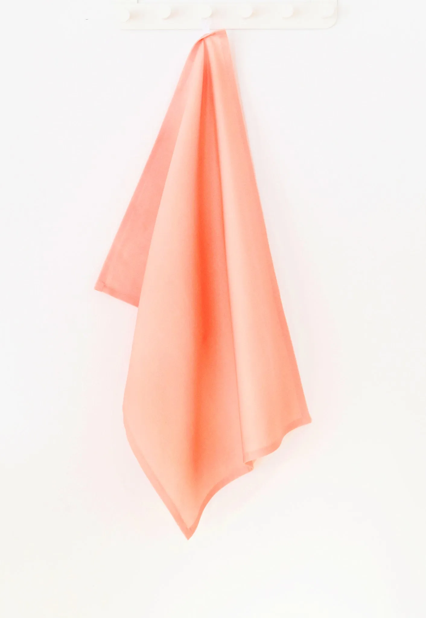 Waltz Linen Cotton Tea Towel (18.5x25) – Set of 2 (Patterned Pale Grey & Solid Salmon)