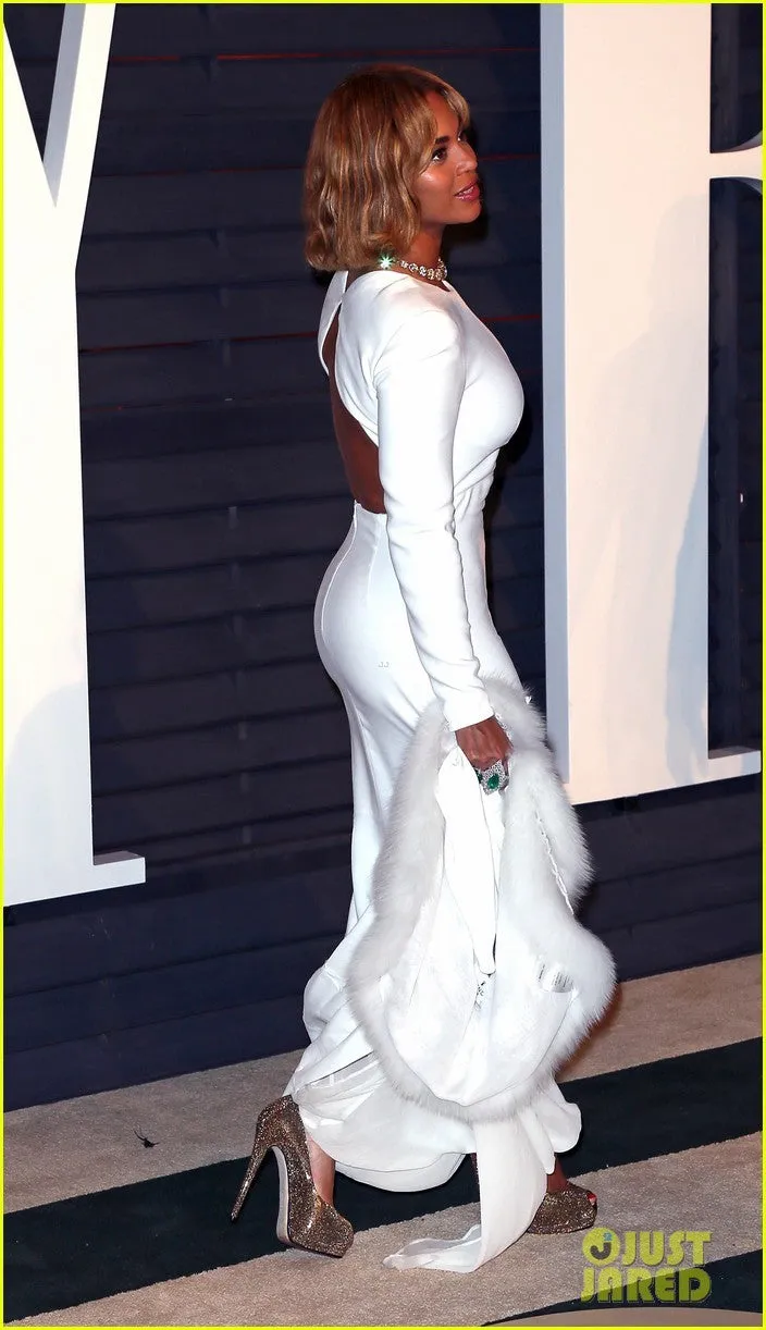 White Beyonce Long Sleeve Figure-hugging Dress Open Back Prom Celebrity Evening Dress Oscar Awards