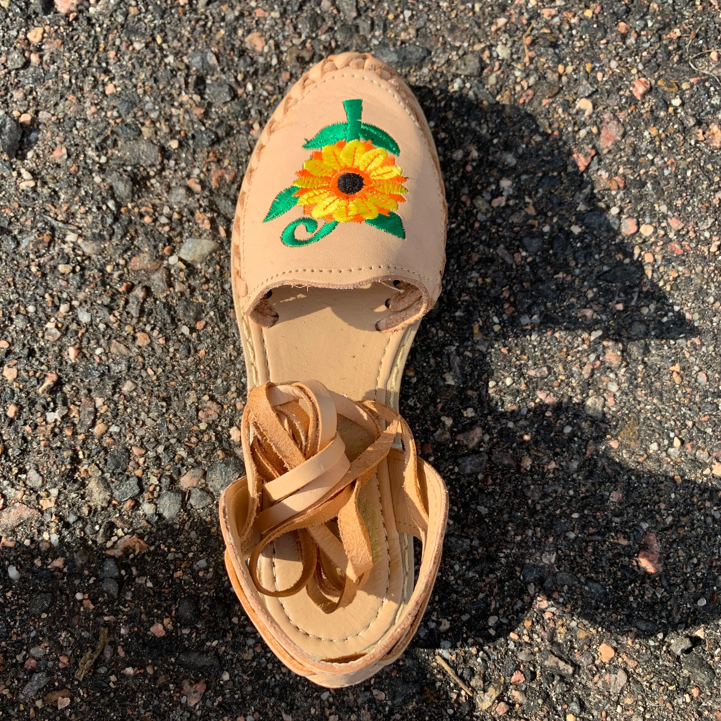 Women Sunflower with Laces Mexican Handmade Sandles
