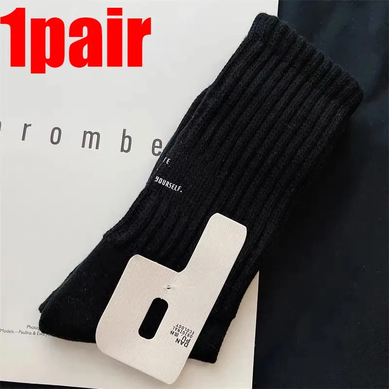 Women's Letter Medium Tube Socks