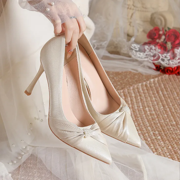 Women's Small Feet Beige Silk Satin Pump Shoes MS85