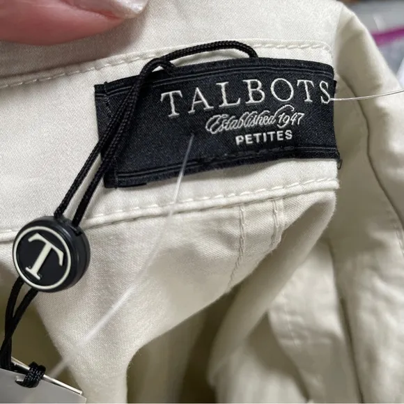 Women's Talbots Lightweight Stretch Button Down Jacket NWT
