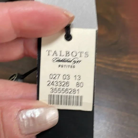 Women's Talbots Lightweight Stretch Button Down Jacket NWT