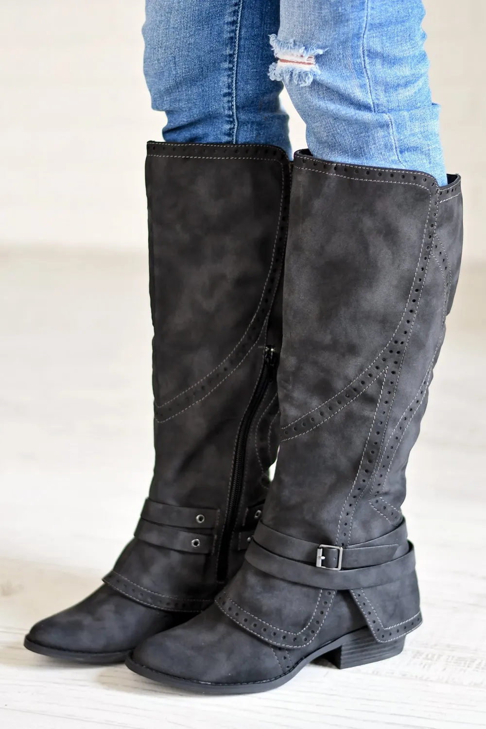Yoko Boots ~ Black